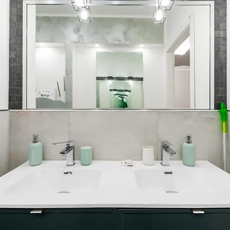 Moderno Bilocale A 5 Minuti Dal Centro Storico Appartement