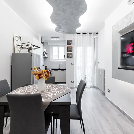 Apartament Moderno Bilocale A 5 Minuti Dal Centro Storico *