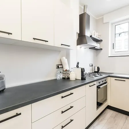 Moderno Bilocale A 5 Minuti Dal Centro Storico *